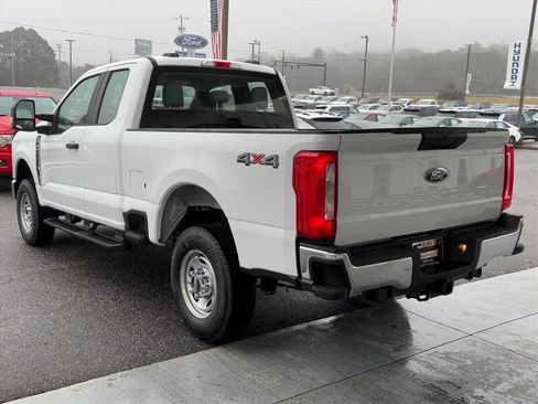 New 2026 Ford F250 XL w/ XL Chrome Package image 2