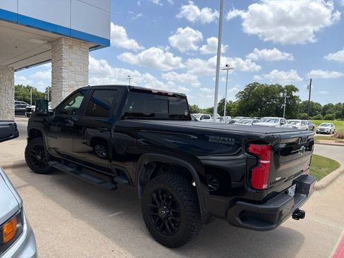Used 2025 Chevrolet Silverado 2500 LT w/ Trail Boss Package AWD/4WD image 4