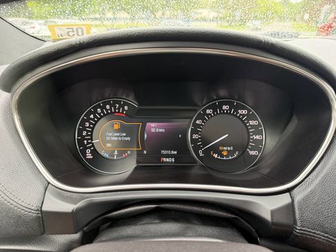 Used 2018 Lincoln MKX Select w/ Select Plus Package AWD/4WD image 12