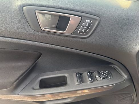 Used 2020 Ford EcoSport SE w/ SE Convenience Package AWD/4WD image 25