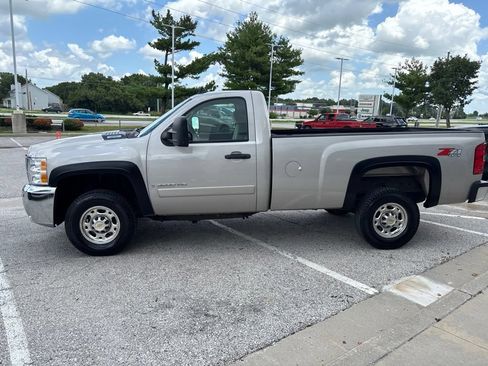 Used 2007 Chevrolet Silverado 2500 LT w/ Suspension Package, Off-Road AWD/4WD image 17