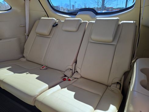 Used 2019 Toyota Highlander XLE image 15