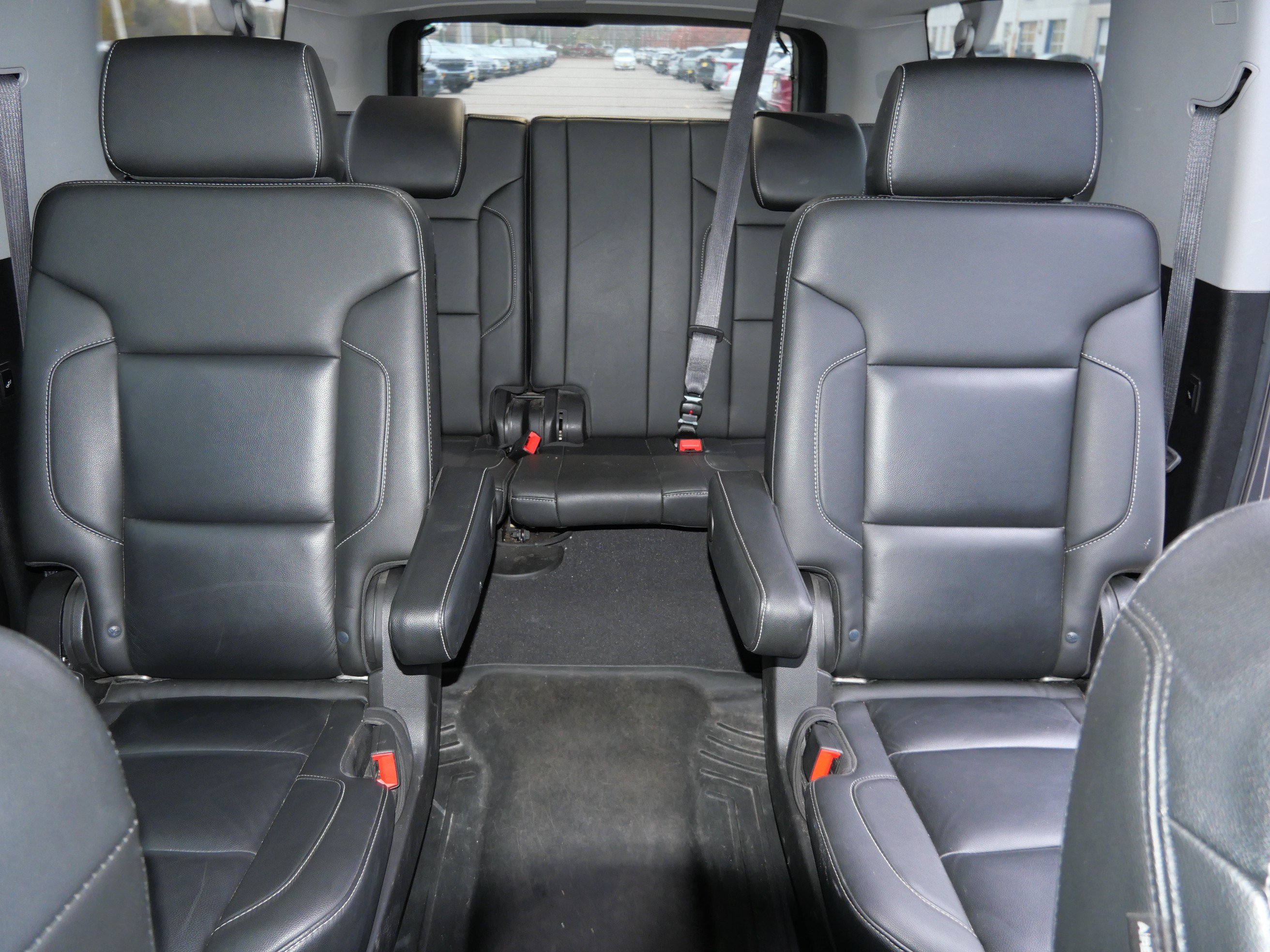 Used 2019 Chevrolet Suburban LT AWD/4WD image 13