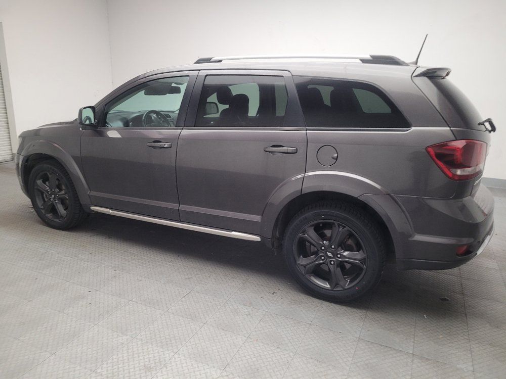 Used 2019 Dodge Journey Crossroad FWD image 3