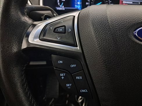 Used 2017 Ford Edge Titanium image 13