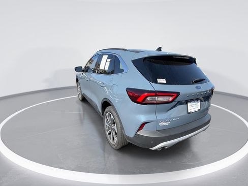 Used 2025 Ford Escape Platinum image 6