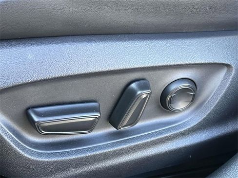 Used 2021 Toyota Prius Prime XLE w/ Carpet Mat Package (TMS) image 17