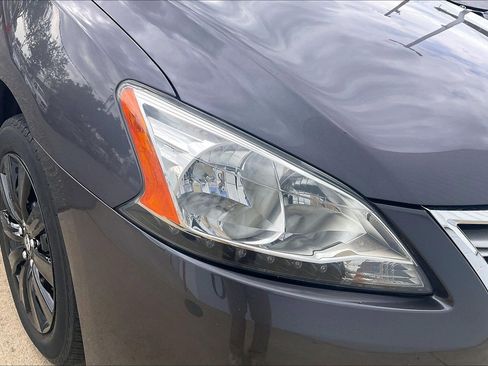 Used 2015 Nissan Sentra SV FWD image 32