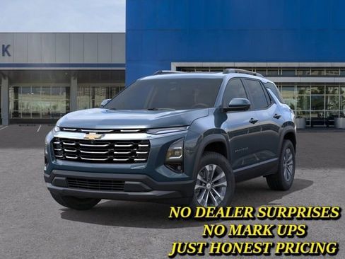New 2026 Chevrolet Equinox LT w/ Safety and Technology Package FWD image 6