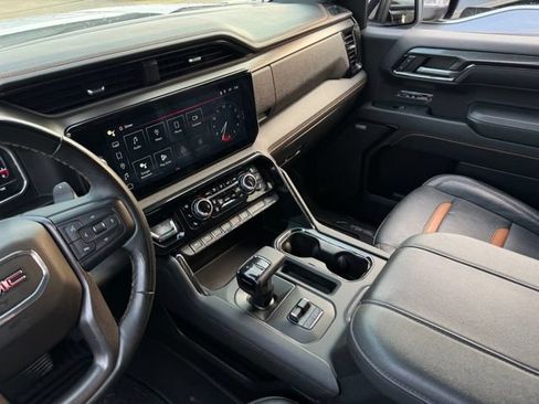 Used 2023 GMC Sierra 1500 AT4 w/ AT4 Preferred Package AWD/4WD image 23