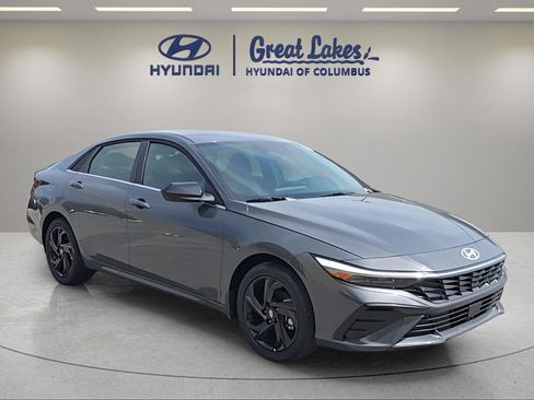 New 2026 Hyundai Elantra SEL Sport Premium FWD image 7