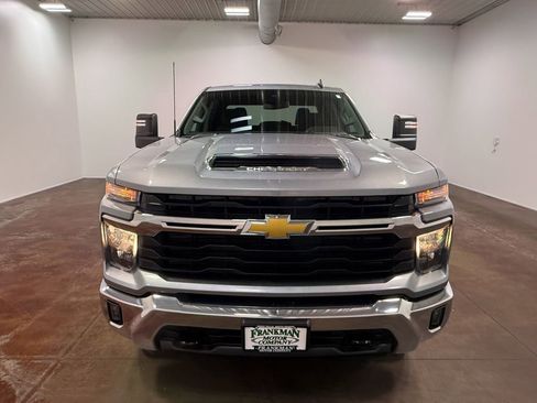 Used 2025 Chevrolet Silverado 2500 LT w/ Convenience Package image 42