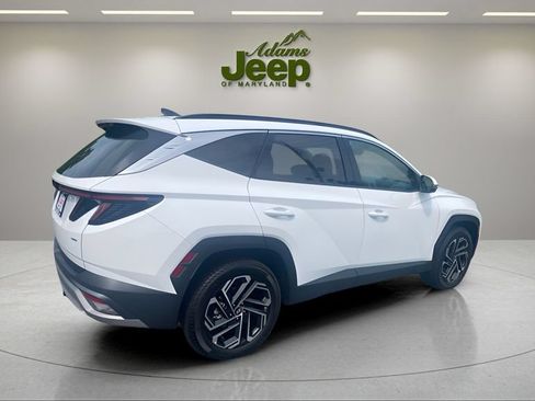 Used 2025 Hyundai Tucson Limited AWD/4WD image 9
