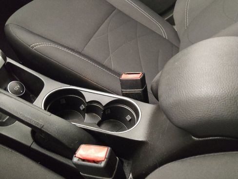 Used 2019 Ford Fiesta SE FWD image 26