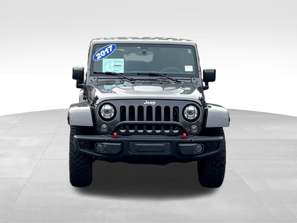 Used 2017 Jeep Wrangler Unlimited Rubicon AWD/4WD image 2