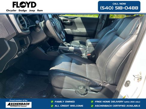 Used 2019 Toyota Tacoma TRD Off-Road image 11