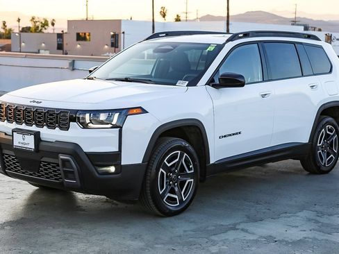 New 2026 Jeep Cherokee Laredo AWD/4WD image 4