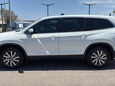 Used 2021 Honda Pilot EX image 3