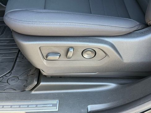 Used 2025 GMC Hummer EV 2X AWD/4WD image 15