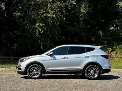 Used 2018 Hyundai Santa Fe Sport w/ 2.4L Value Package 02 AWD/4WD image 6
