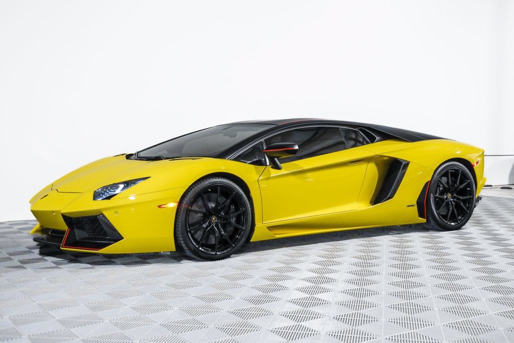 Used 2016 Lamborghini Aventador LP 700-4 AWD/4WD image 19