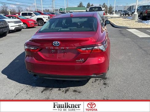 Certified 2022 Toyota Camry LE image 9