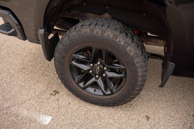 Used 2019 Chevrolet Silverado 1500 LT Trail Boss AWD/4WD image 10