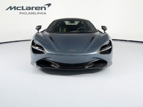 Used 2018 McLaren 720S Performance RWD image 2