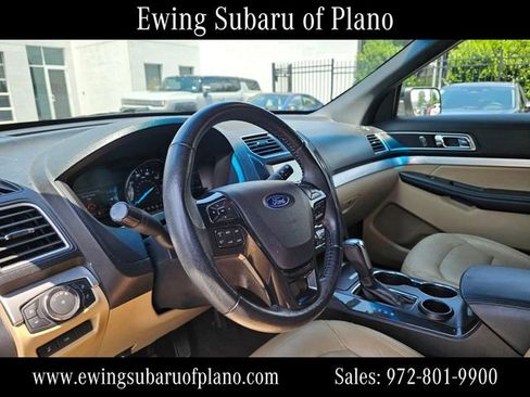 Used 2017 Ford Explorer XLT w/ Equipment Group 202A FWD image 5