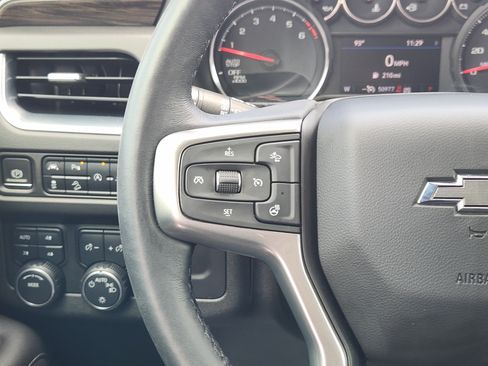 Used 2021 Chevrolet Suburban Z71 w/ Luxury Package AWD/4WD image 29