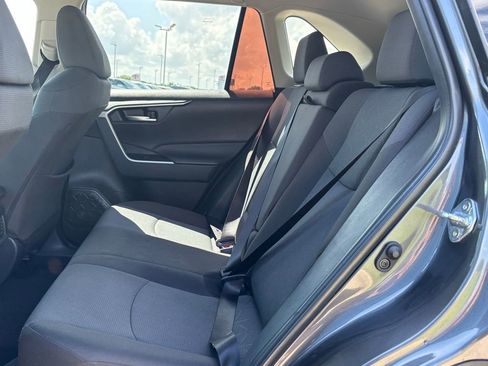 Used 2025 Toyota RAV4 XLE FWD image 8