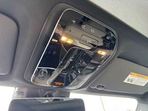 New 2025 Mercedes-Benz GLC 300 4MATIC image 18