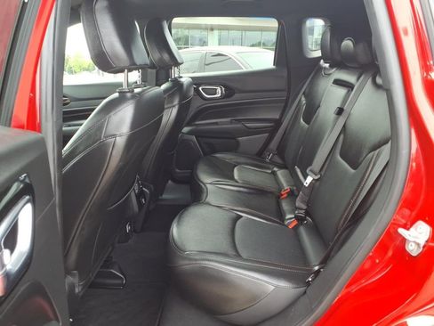 Used 2022 Jeep Compass Limited AWD/4WD image 6