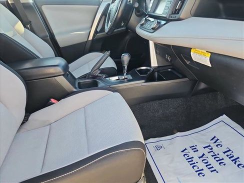 Used 2017 Toyota RAV4 XLE image 20