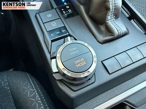 Used 2025 Toyota 4Runner SR5 image 27