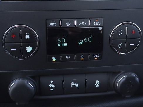 Used 2013 Chevrolet Silverado 1500 LT image 35