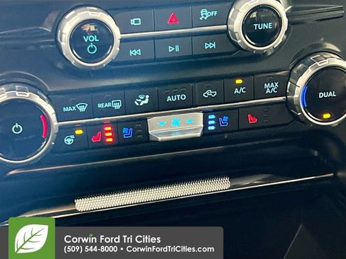 Used 2025 Ford F150 Lariat w/ Bed Utility Package AWD/4WD image 24