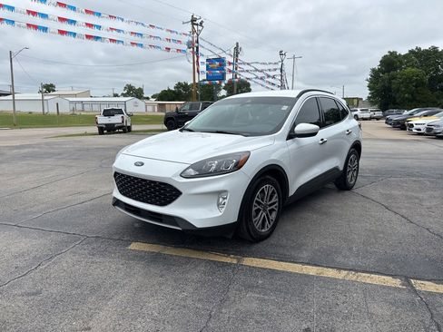 Used 2022 Ford Escape SEL w/ Technology Package FWD image 9