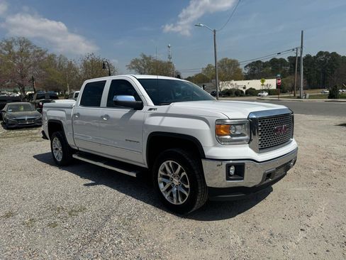 Used 2015 GMC Sierra 1500 SLT w/ SLT Crew Cab Value Package image 3