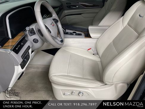 Used 2022 Cadillac Escalade Sport Platinum w/ Heavy-Duty Trailer Package image 18