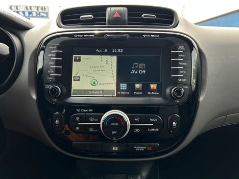 Used 2016 Kia Soul + w/ Primo Package image 12