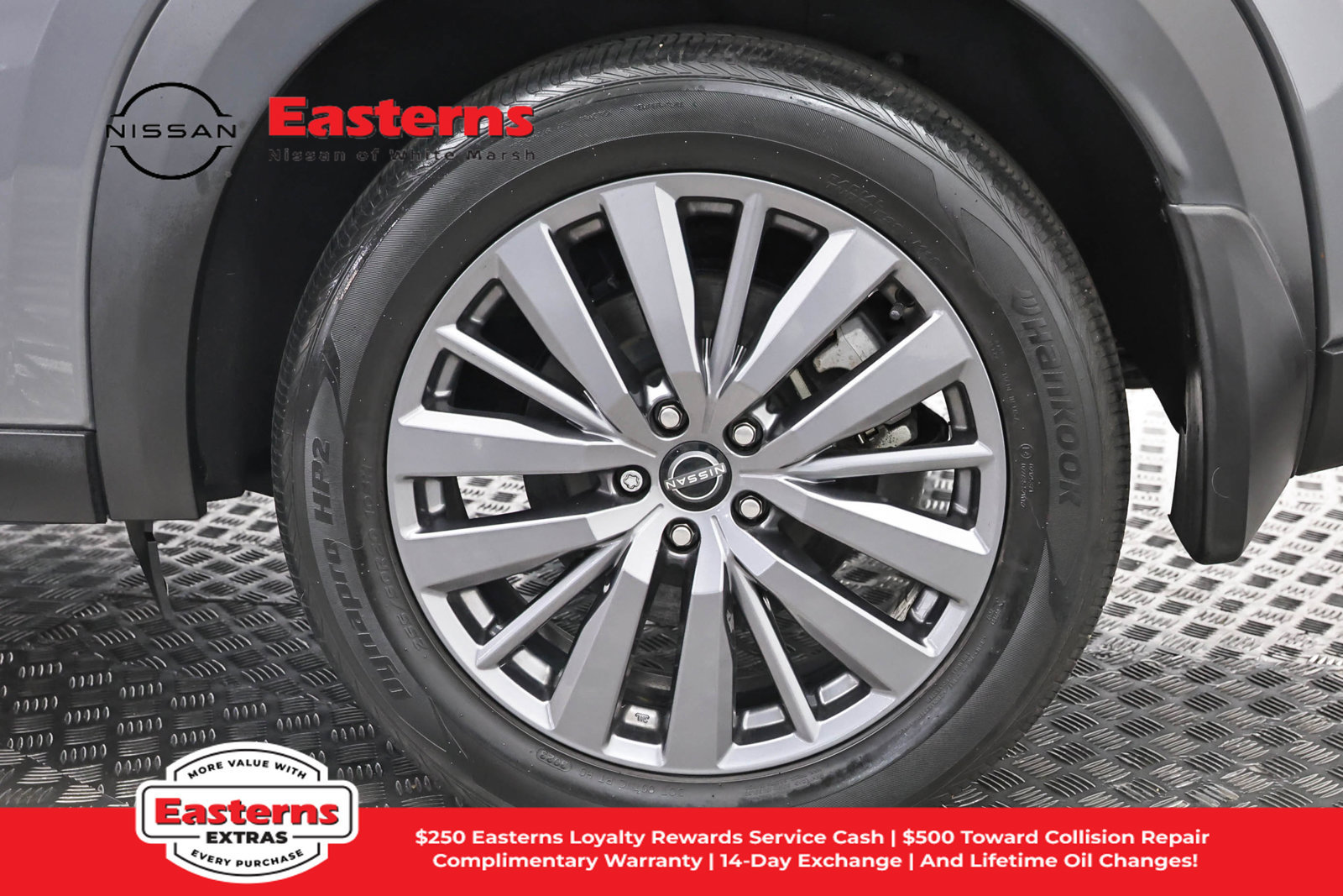 Used 2024 Nissan Pathfinder SL w/ SL Premium Package AWD/4WD image 32