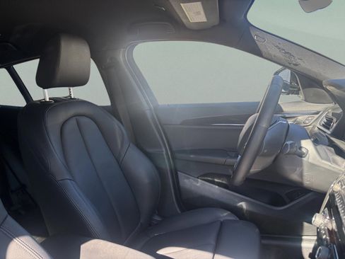 Used 2023 BMW X2 sDrive28i image 23