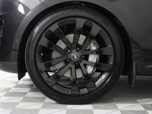 Used 2025 Land Rover Range Rover Sport SE AWD/4WD image 28