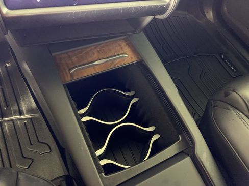 Used 2020 Tesla Model X Long Range image 28