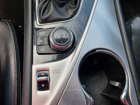 Used 2017 INFINITI Q60 2.0t w/ Premium Plus Package 2.0T image 26