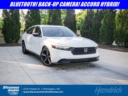 Used 2023 Honda Accord Sport image 1