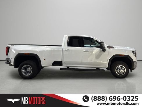 Used 2024 GMC Sierra 3500 SLE w/ SLE Convenience Package AWD/4WD image 5