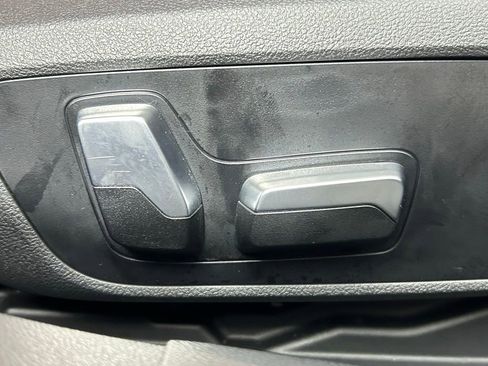 Used 2023 BMW i4 eDrive35 w/ Premium Package image 11