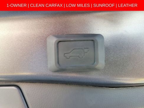 Used 2024 Toyota RAV4 XLE Premium FWD image 10
